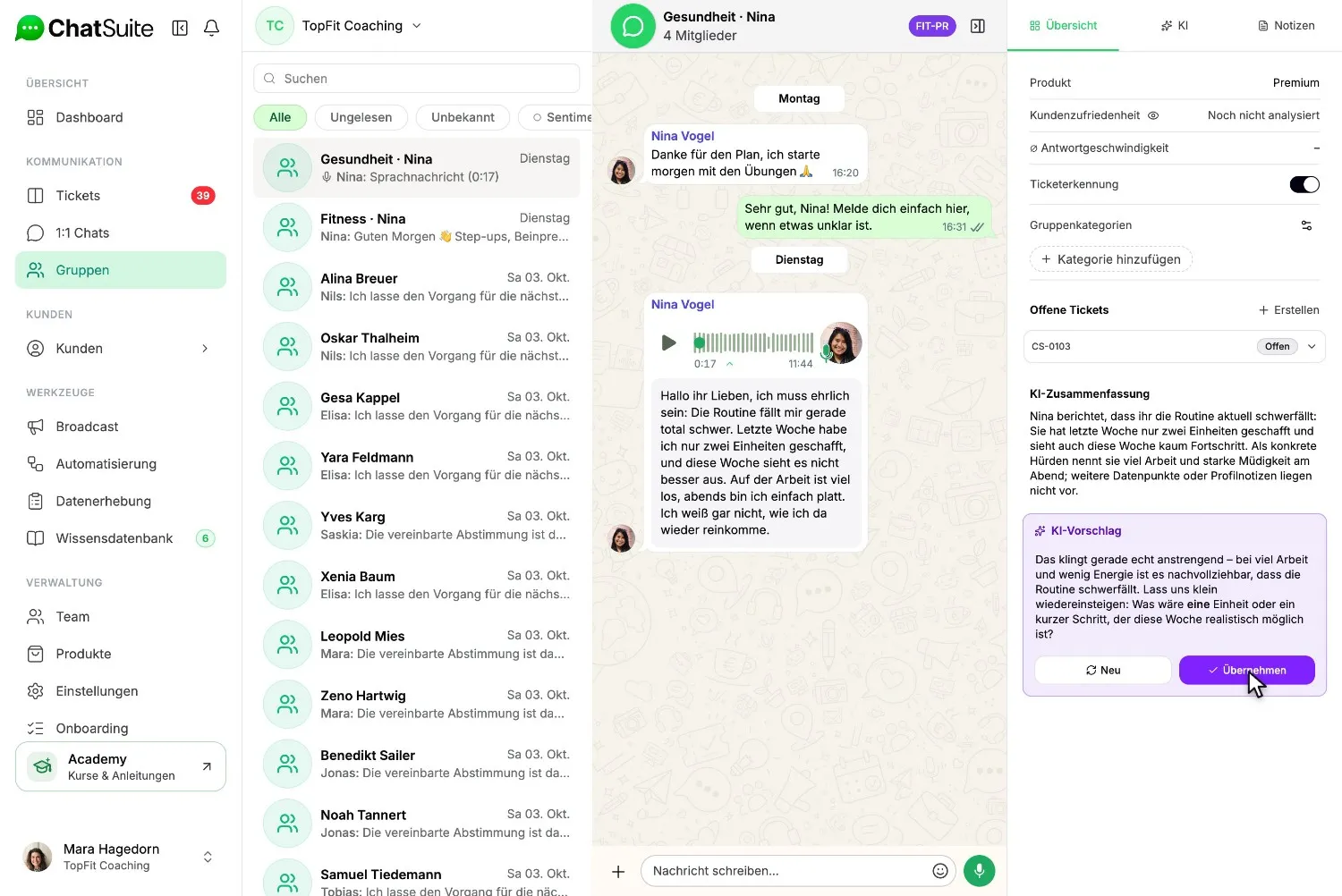 Gruppenchat von ChatSuite: Transkript der Sprachnachricht, KI-Zusammenfassung und fertiger Antwortvorschlag